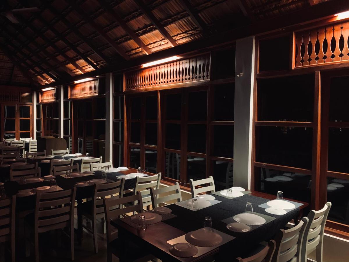 Kallanchery Retreat Kochi Kültér fotó