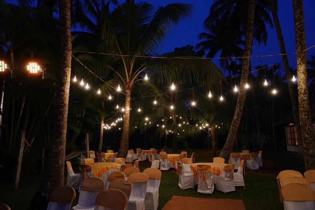 Kallanchery Retreat Kochi Kültér fotó